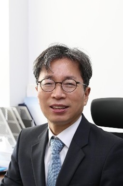 Prof.-Yun-Tae-Kim